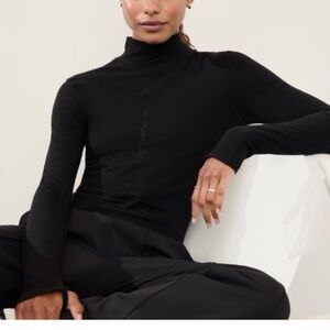 Athleta Classic Black Ascent Seamless Turtleneck